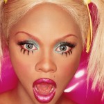Lil Kim Signs With Universal Music 