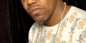 Too Short Gets 2 Bitches With Microsoft Exec [VIDEO]